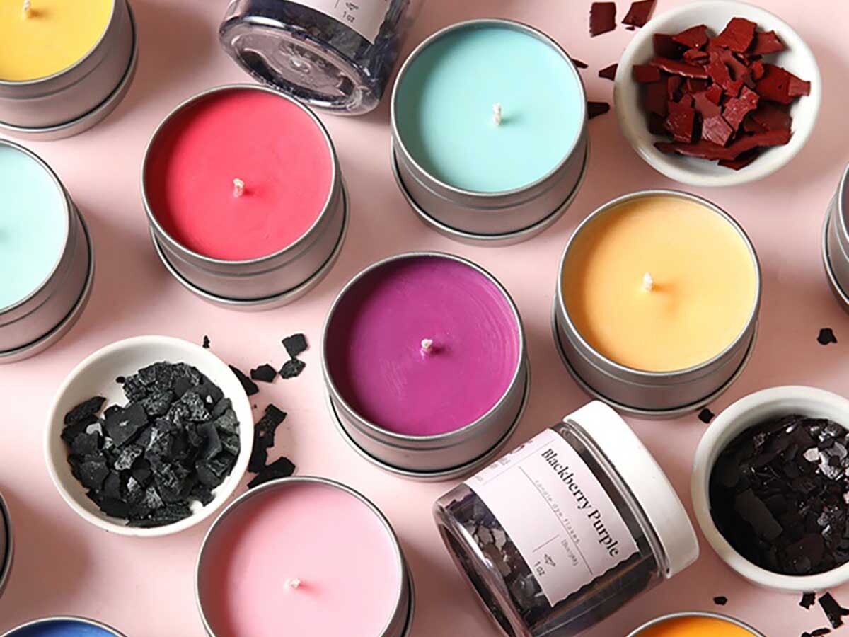 Soya Wax Mumlarda Renk Kullanımı: Doğal Boyalarla Renkli Mum Nasıl Yapılır?